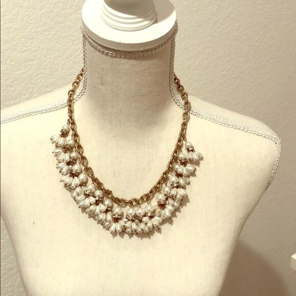 Jewelry - Diamonds and pearls necklace duo